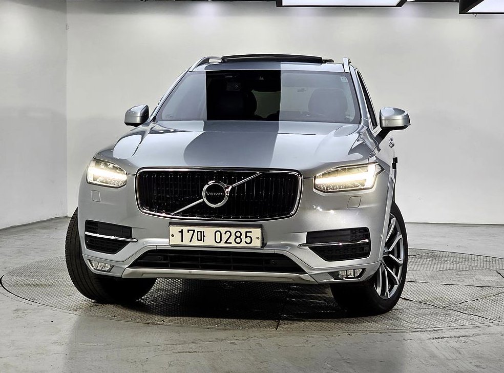 볼보 XC90 2.0 D5 AWD 사진 2