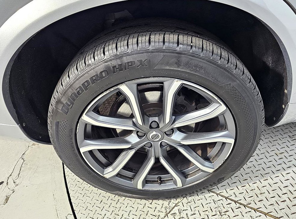 볼보 XC90 2.0 D5 AWD 사진 20