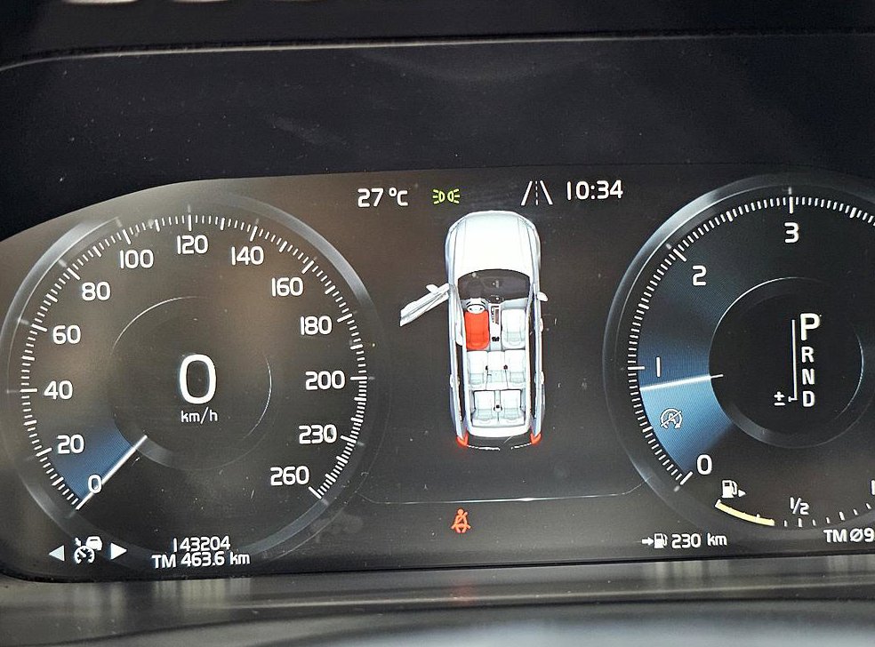 볼보 XC90 2.0 D5 AWD 사진 7
