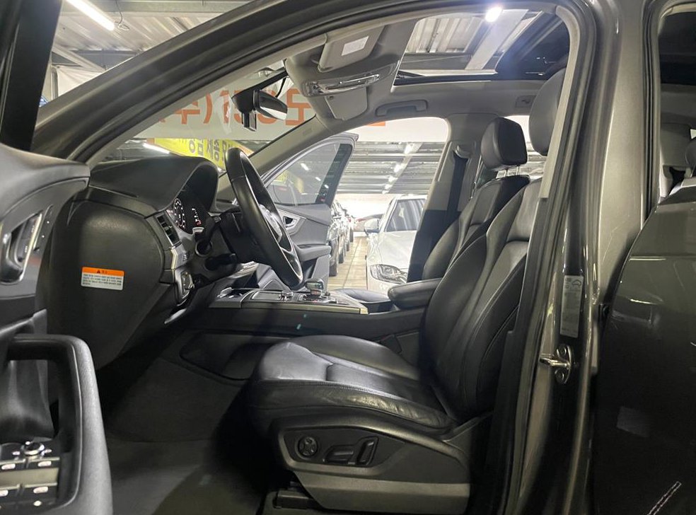 아우디 Q7 45 TFSI 콰트로 사진 17