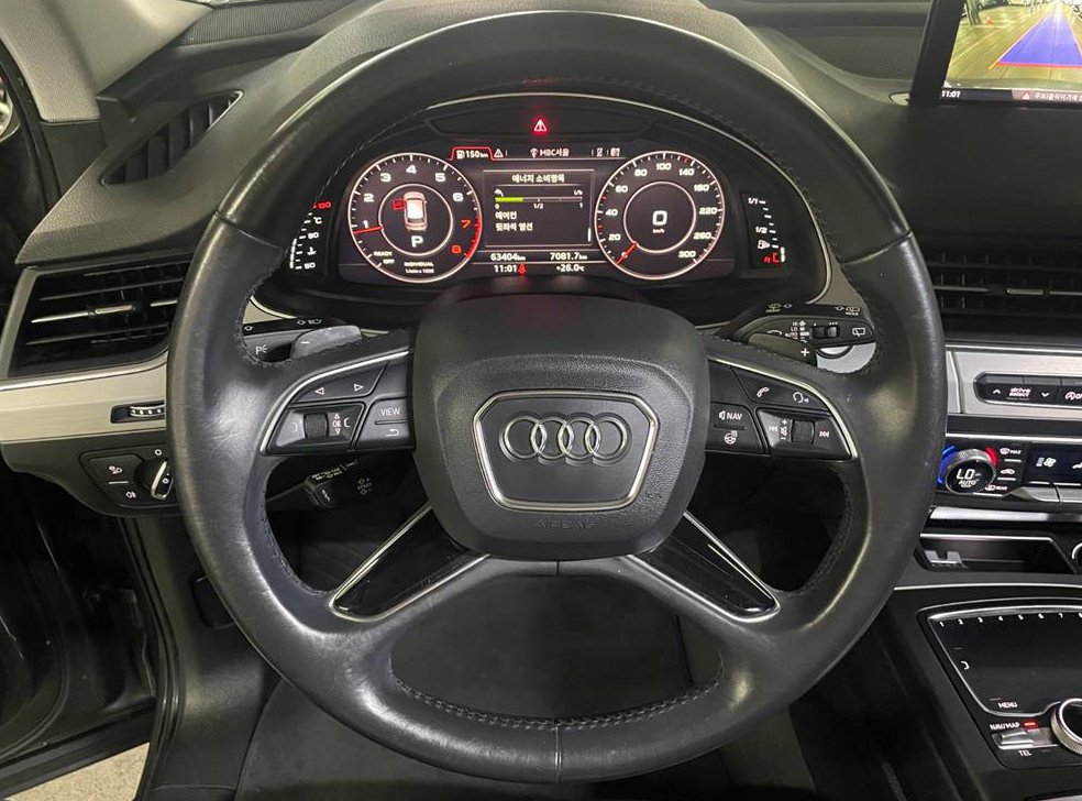 아우디 Q7 45 TFSI 콰트로 사진 19