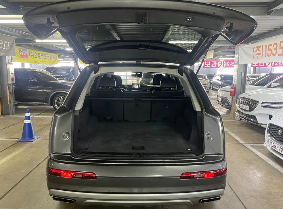 아우디 Q7 45 TFSI 콰트로 사진 5