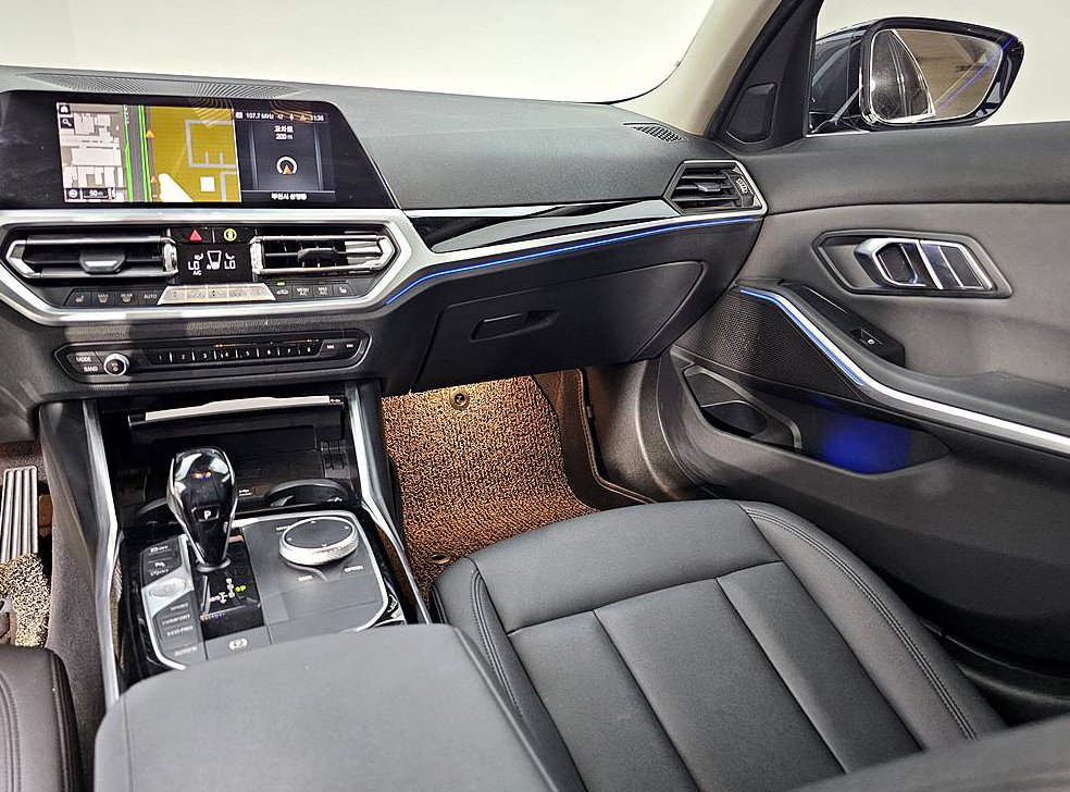 BMW 3시리즈 320d 사진 10