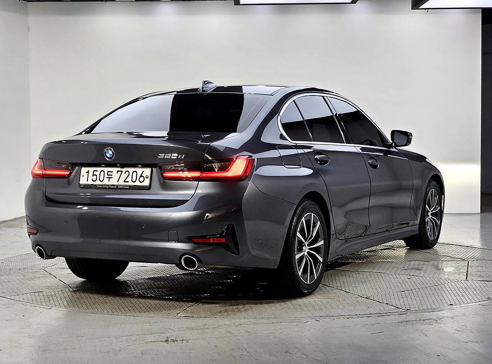 BMW 3시리즈 320d 사진 4