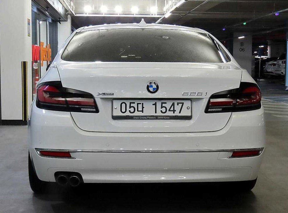 BMW 5시리즈 528i xDrive 사진 5