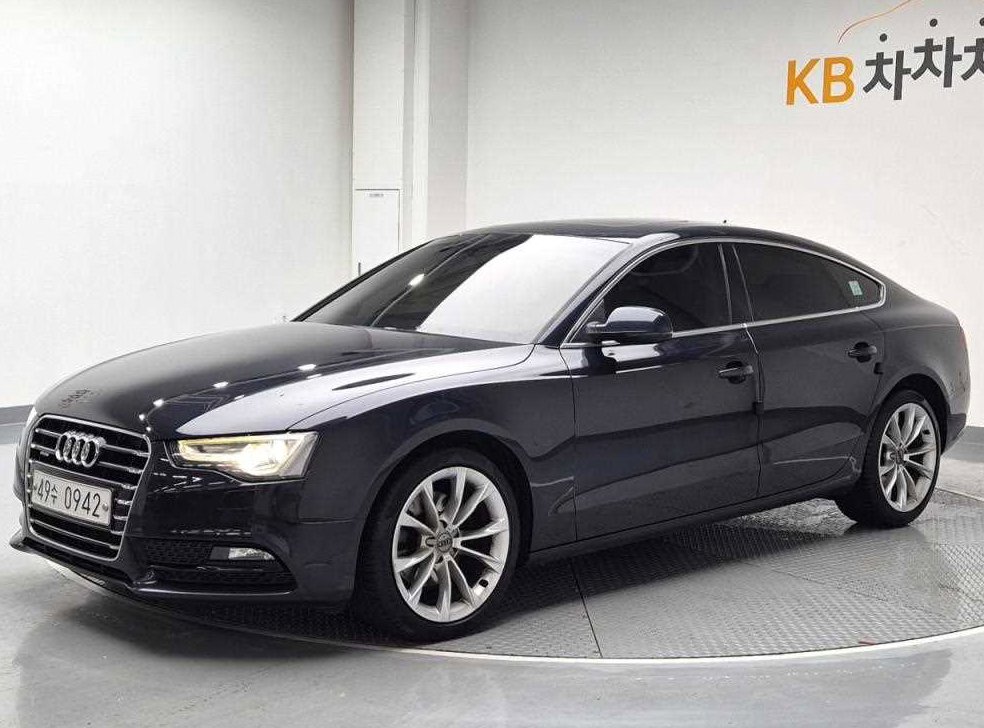 아우디 A5 35 TDI 콰트로 스포츠백