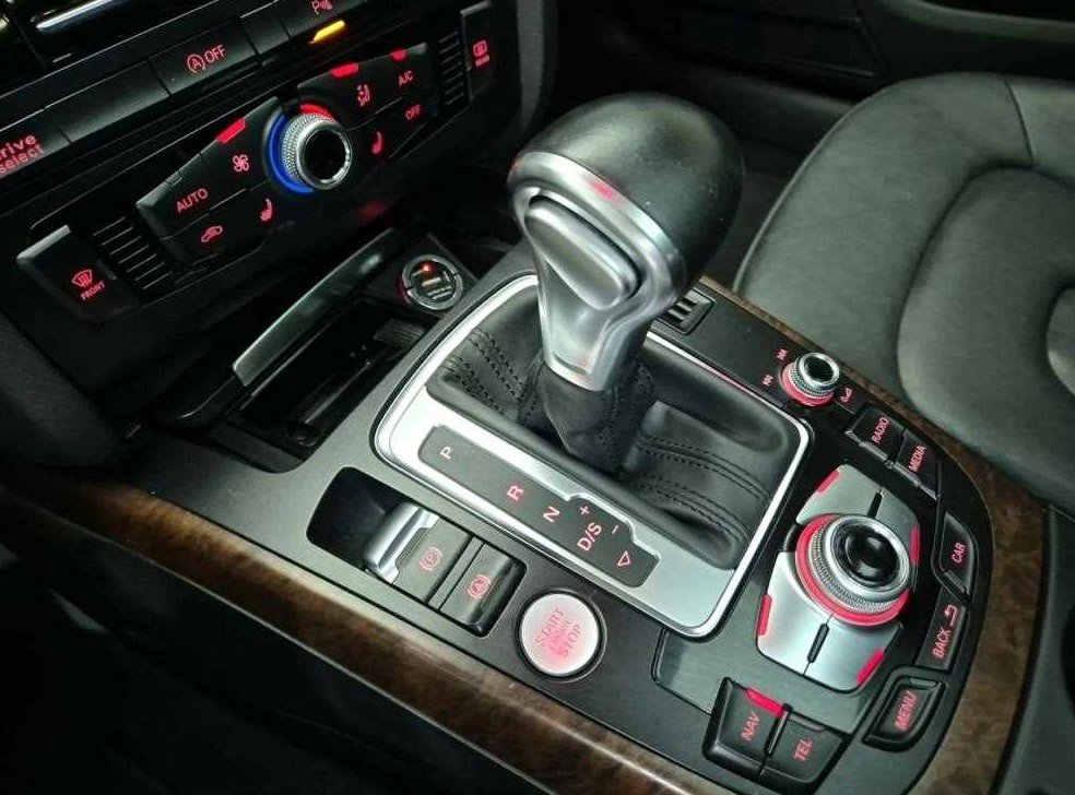 아우디 A5 35 TDI 콰트로 스포츠백 사진 8