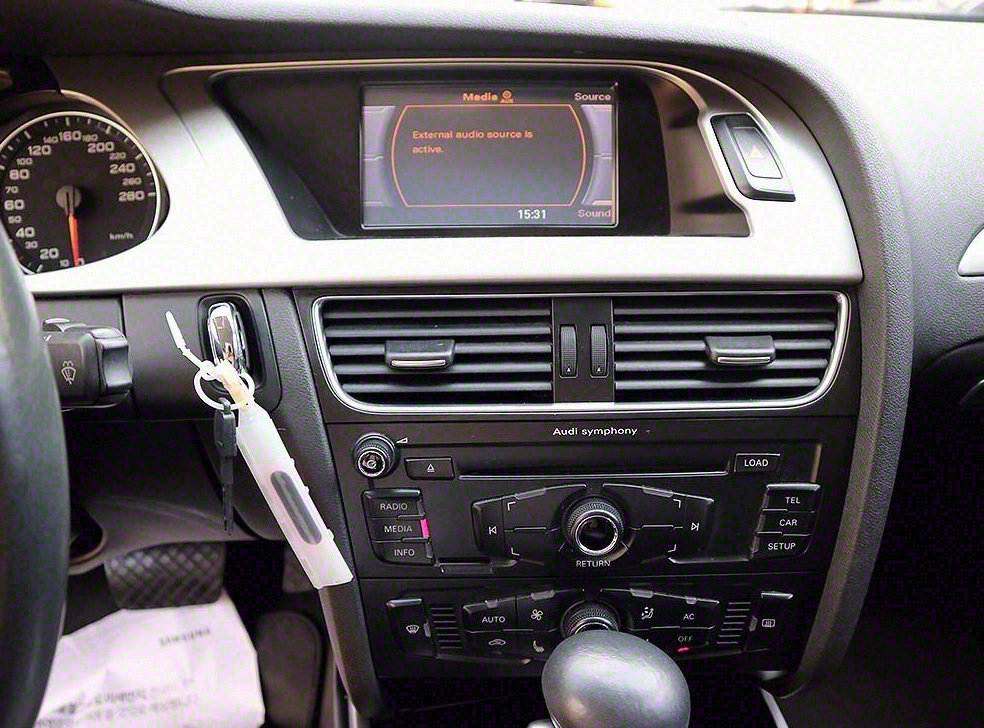 아우디 A4 2.0 TDI 사진 10