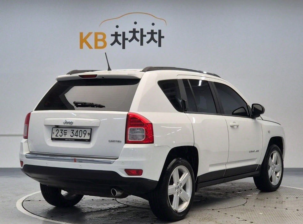 지프 컴패스 2.4 리미티드 사진 3
