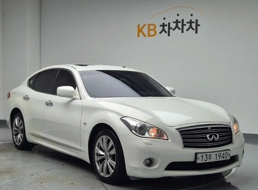 인피니티 M 익스클루시브 사진 2
