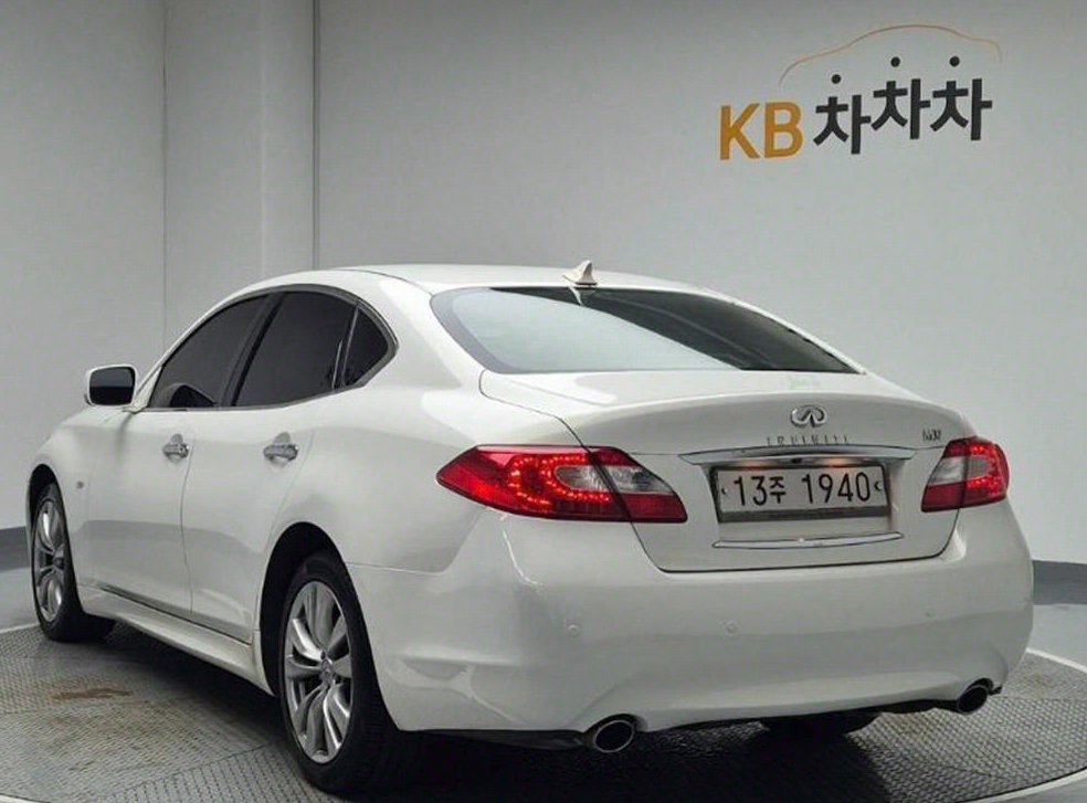인피니티 M 익스클루시브 사진 4