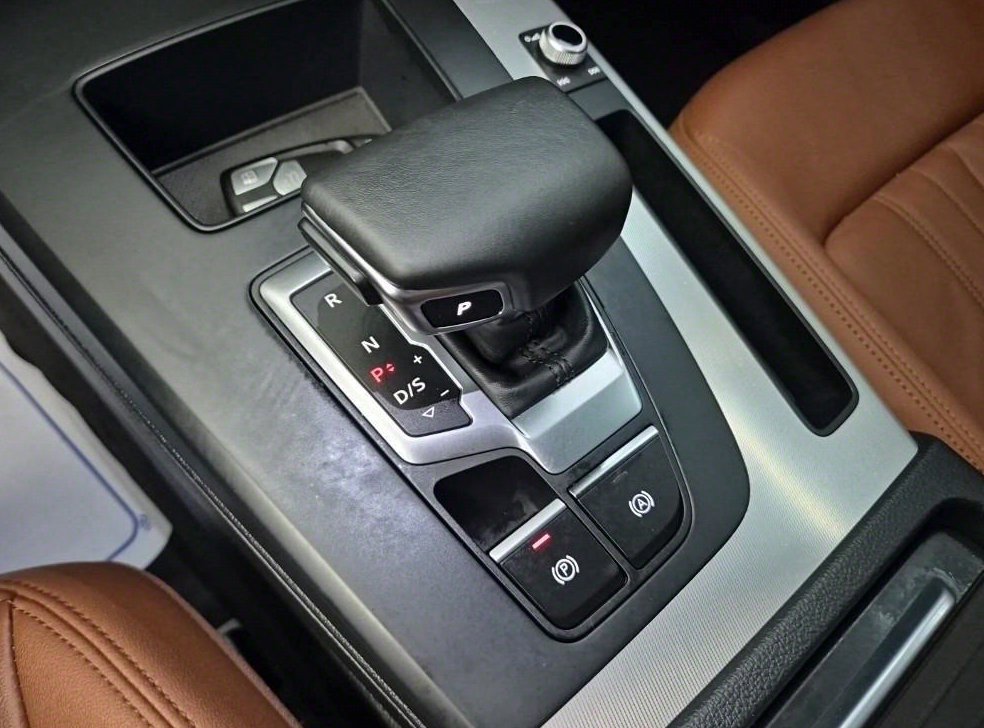 아우디 Q5 45 TFSI 콰트로 사진 15