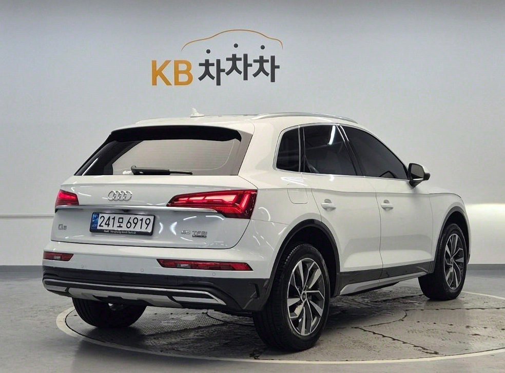 아우디 Q5 45 TFSI 콰트로 사진 4