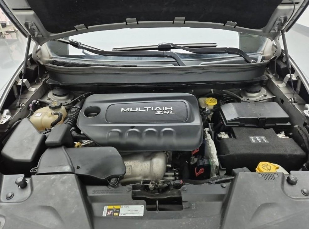 지프 체로키 2.4 론지튜드 AWD 사진 5