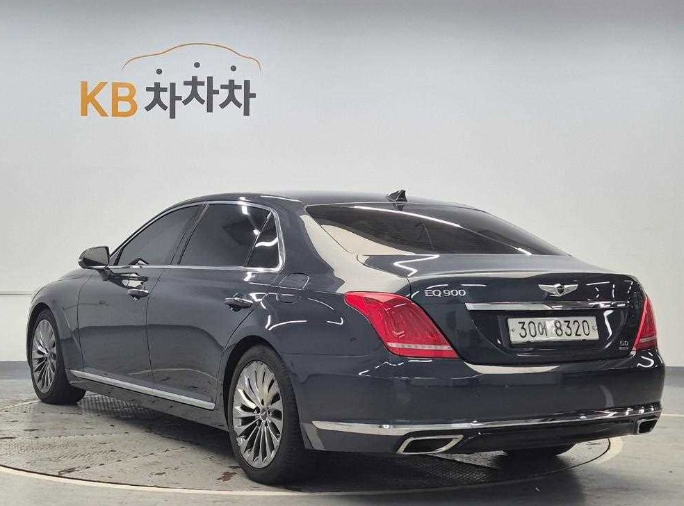 제네시스 EQ900 5.0 GDI AWD 사진 2