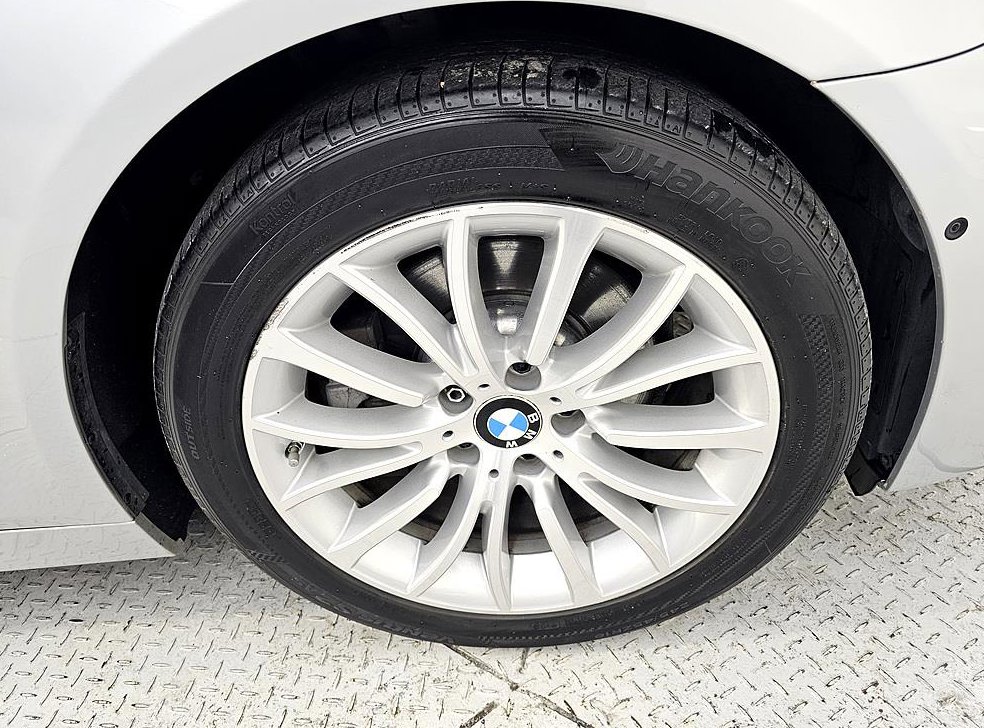 BMW 5시리즈 528i 럭셔리 사진 20