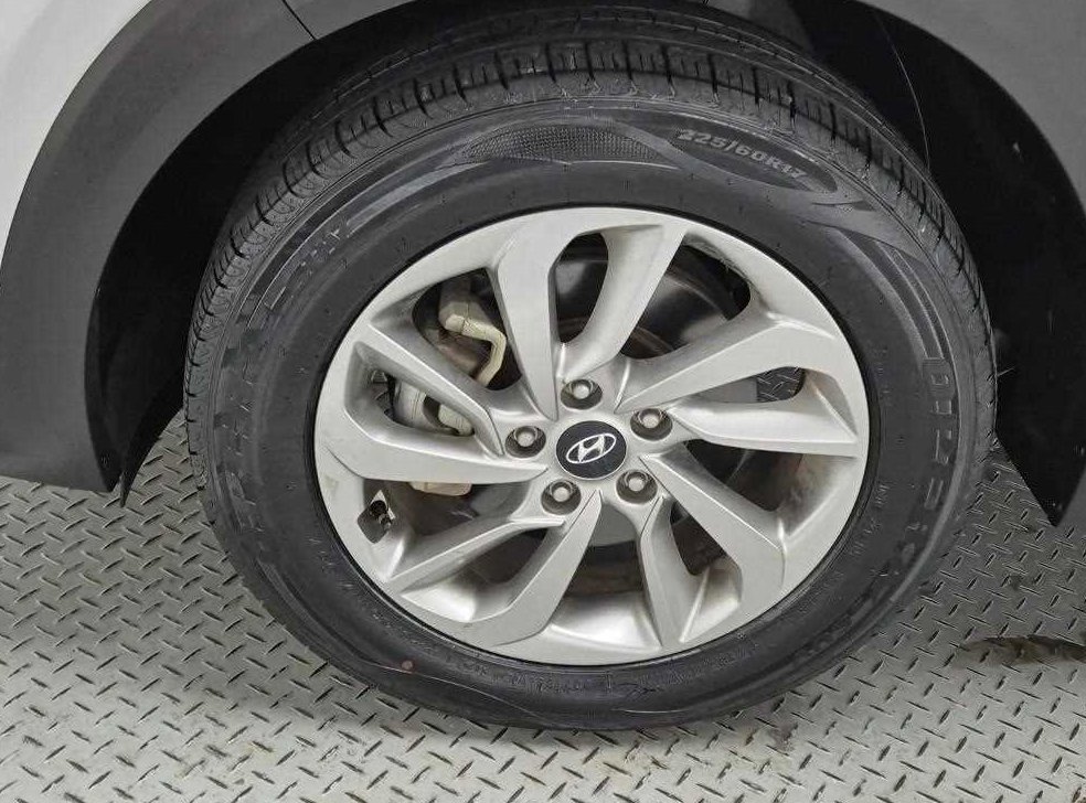 현대 투싼 디젤 1.7 2WD 사진 19