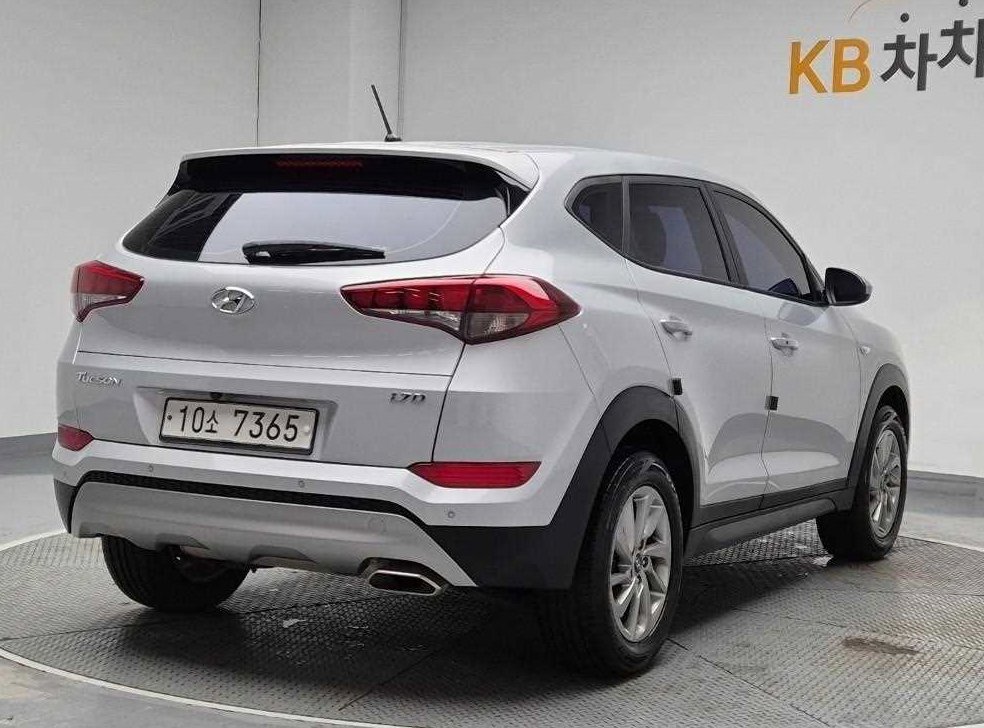 현대 투싼 디젤 1.7 2WD 사진 3
