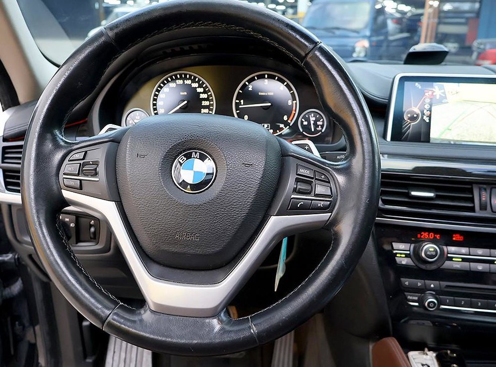 BMW X6 xDrive 30d 사진 8