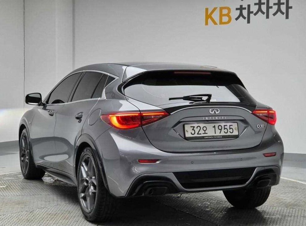 인피니티 Q 2.0 프리미엄 사진 2