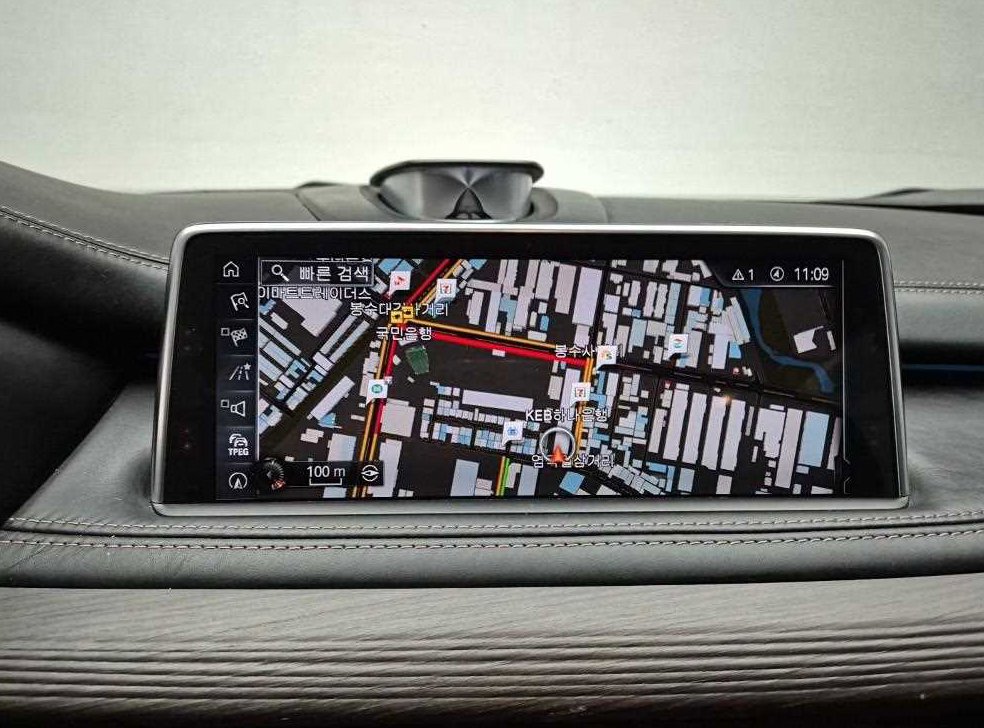 BMW X5 xDrive M50d 사진 14