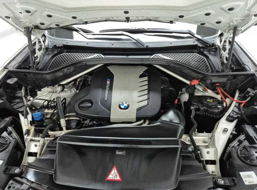 BMW X5 xDrive M50d 사진 5