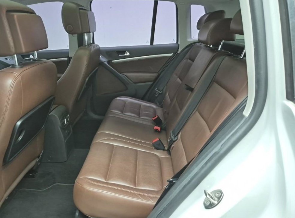 폭스바겐 티구안 2.0 TDI 프리미엄 사진 14