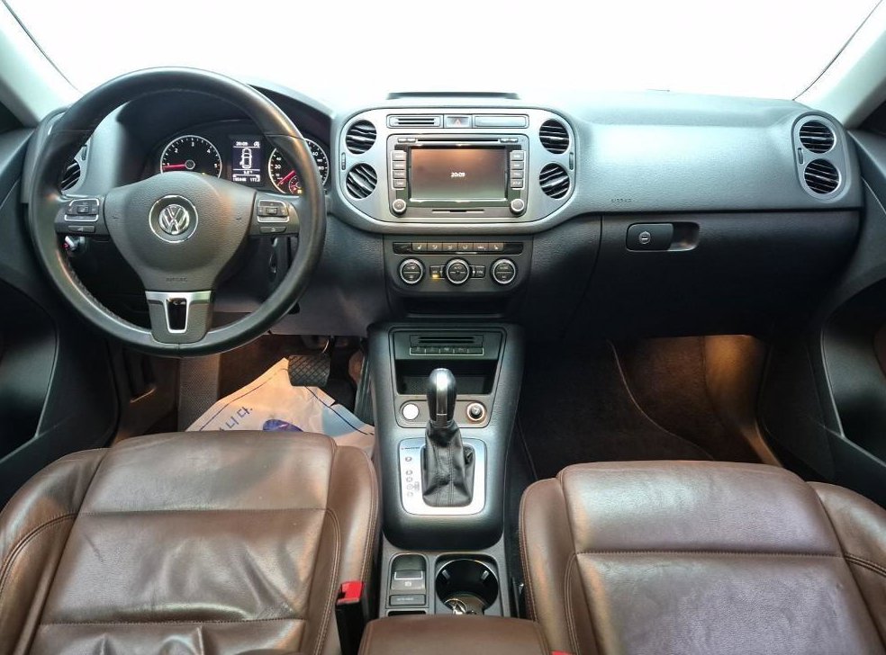 폭스바겐 티구안 2.0 TDI 프리미엄 사진 16