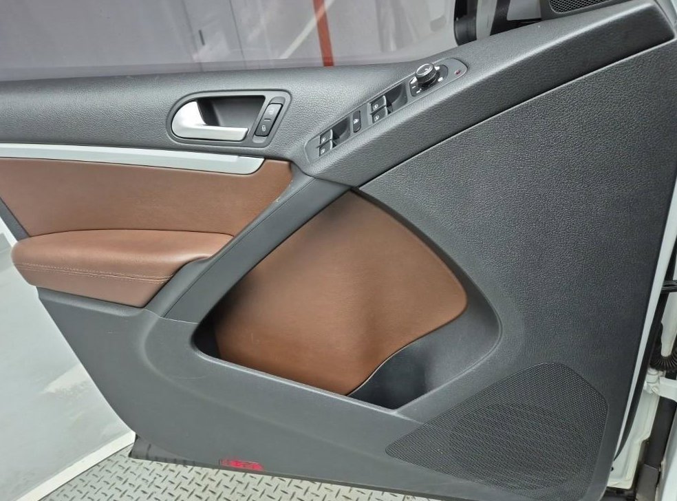 폭스바겐 티구안 2.0 TDI 프리미엄 사진 6