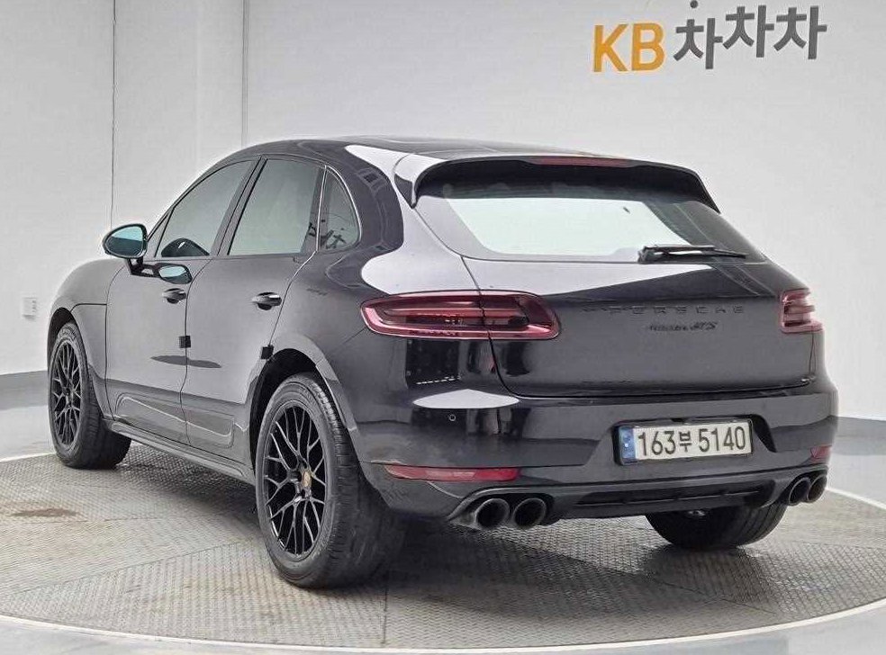 포르쉐 마칸 가솔린 3.0 GTS 사진 2