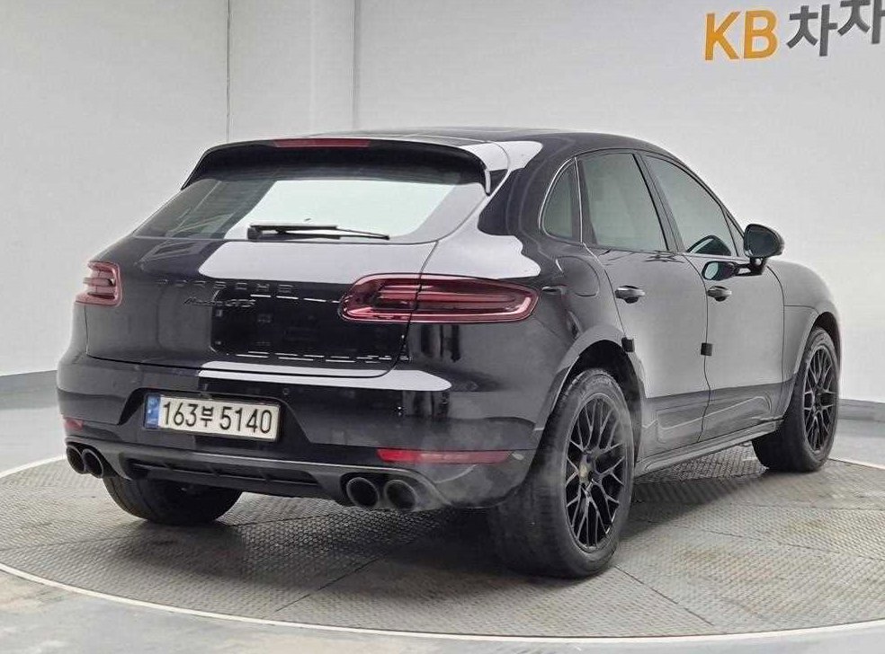 포르쉐 마칸 가솔린 3.0 GTS 사진 3