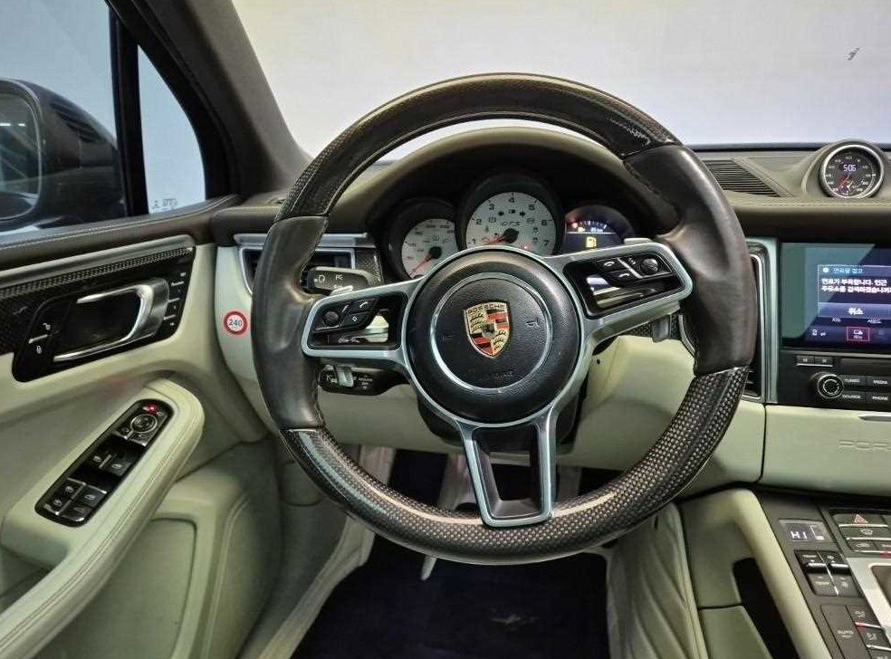 포르쉐 마칸 가솔린 3.0 GTS 사진 9