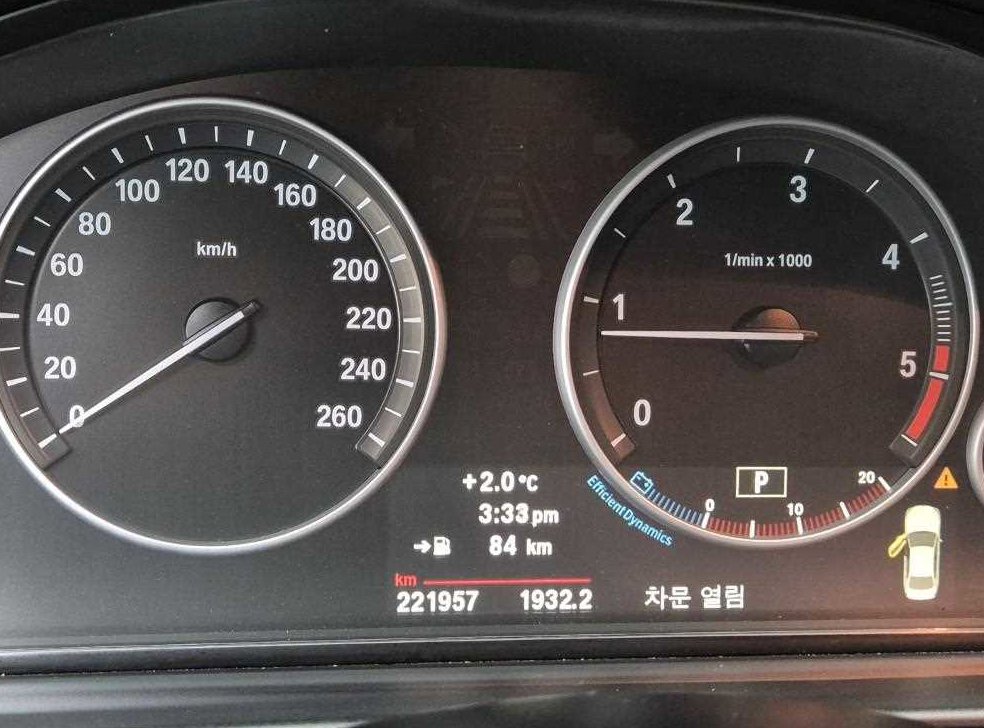 BMW 5시리즈 520d 사진 6