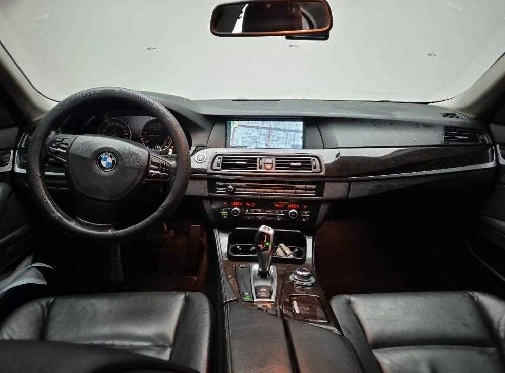 BMW 5시리즈 520d 사진 7