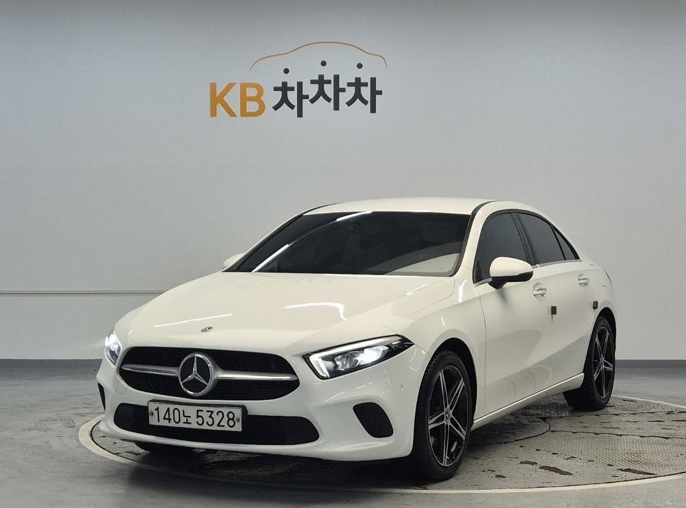 벤츠 A 클래스 A250 4MATIC 세단