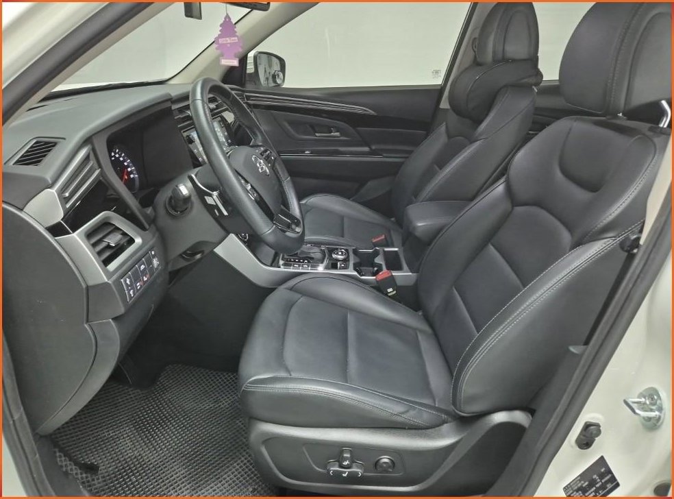 KG모빌리티(쌍용)  코란도 2WD 가솔린 1.5 C5 플러스 사진 9
