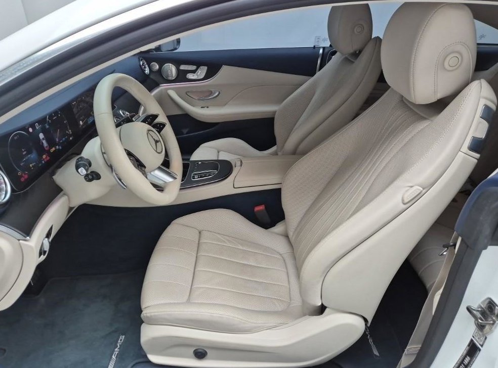 벤츠 E 클래스 E300d 4MATIC 쿠페 사진 12