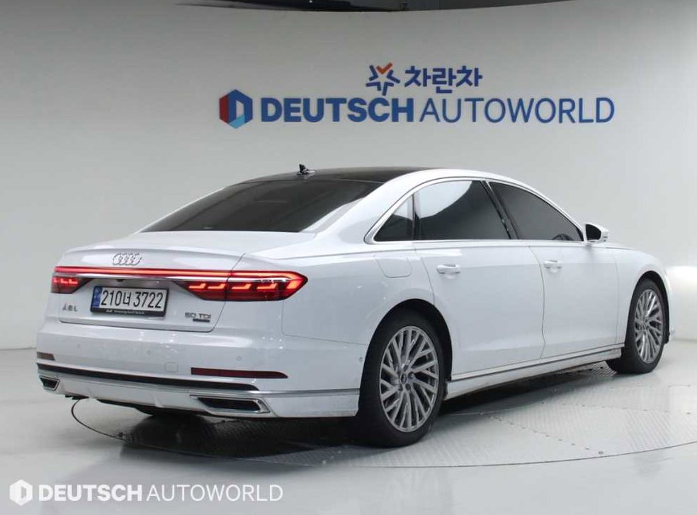 아우디 A8 50 TDI 콰트로 LWB 사진 2
