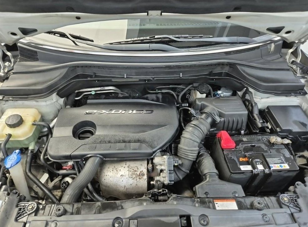 KG모빌리티(쌍용)  티볼리 디젤 2WD 1.6 VX 사진 5