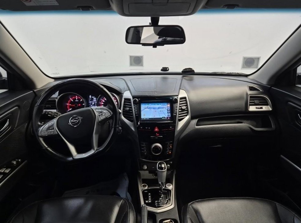 KG모빌리티(쌍용)  티볼리 디젤 2WD 1.6 VX 사진 7