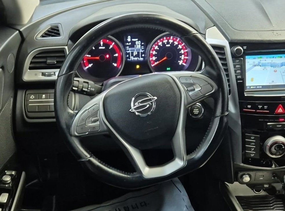 KG모빌리티(쌍용)  티볼리 디젤 2WD 1.6 VX 사진 9