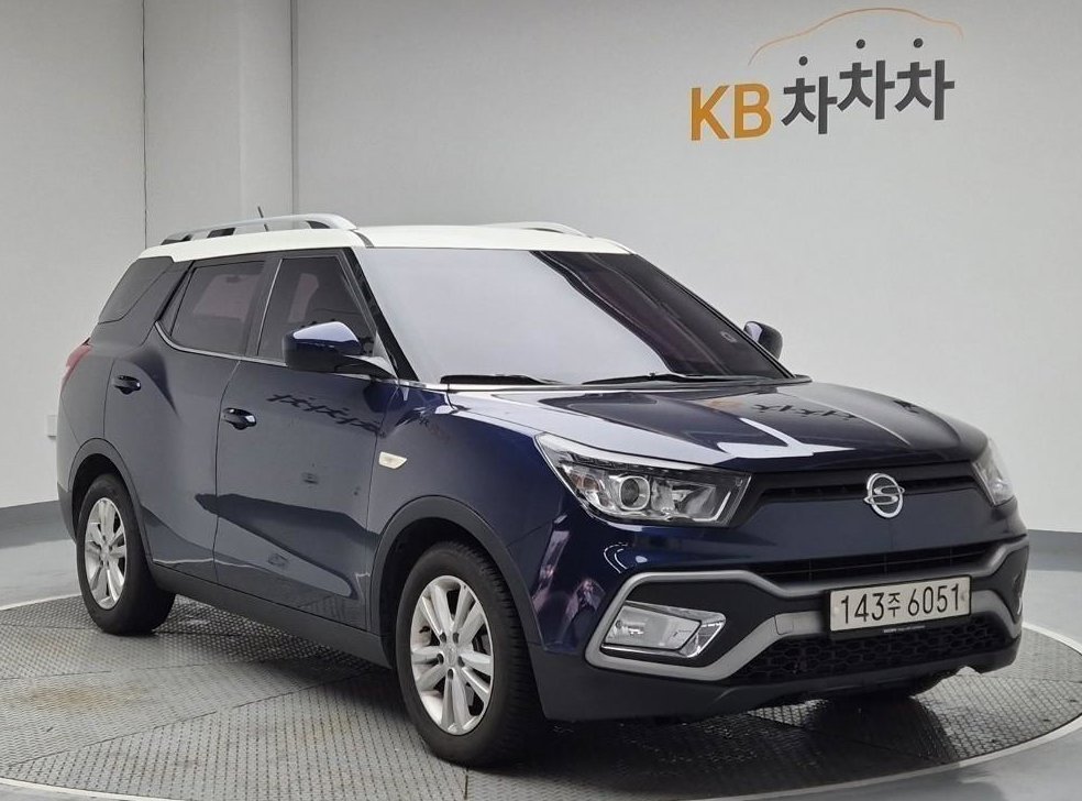 KG모빌리티(쌍용)  티볼리 2WD 디젤 1.6 AX 사진 4