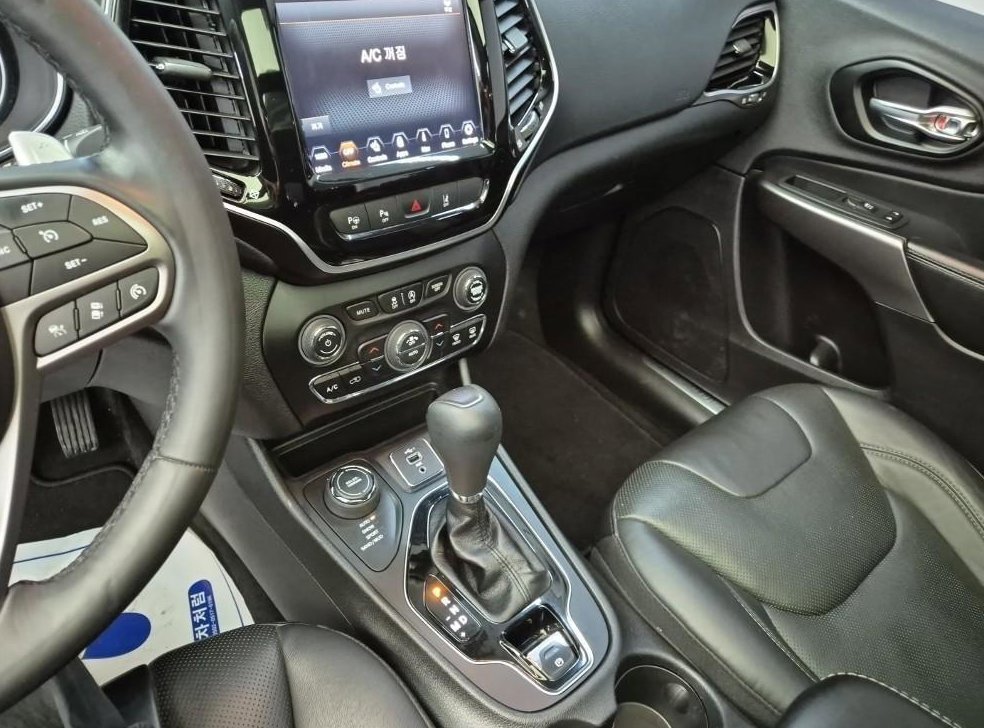 지프 체로키 2.4 리미티드 AWD 사진 10