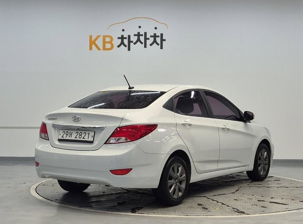 현대 엑센트 1.4VVT 모던 사진 3