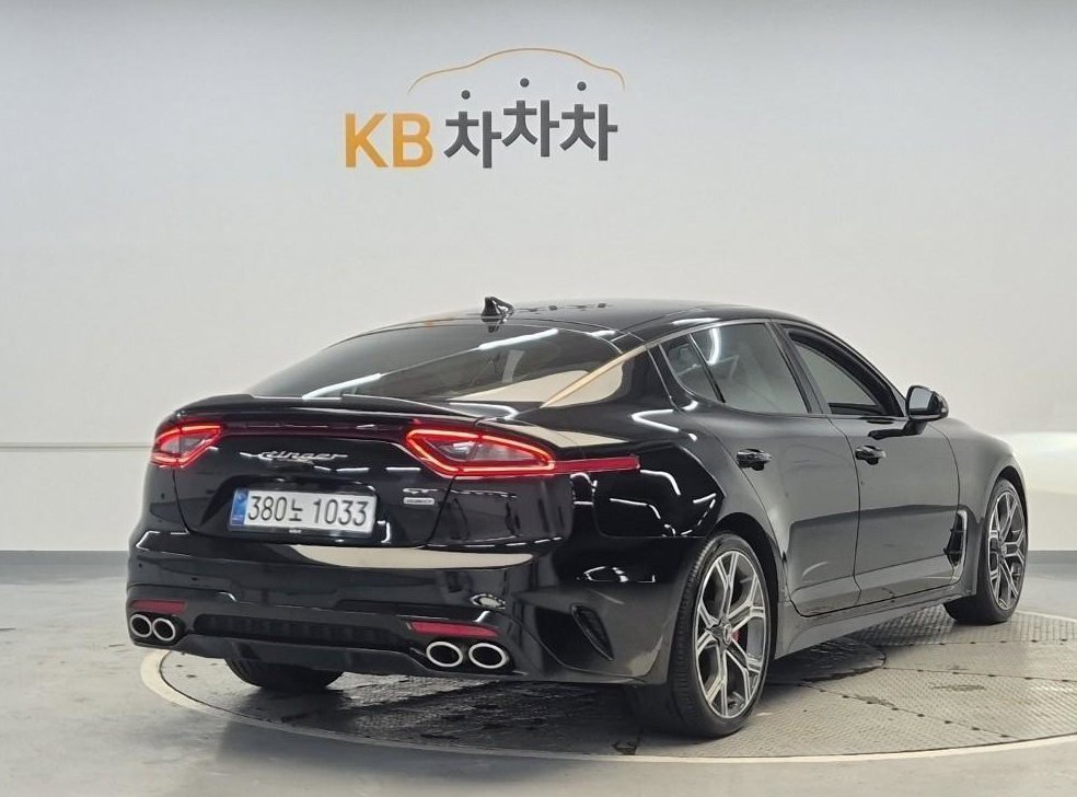 기아 스팅어 가솔린 2.0 터보 AWD 사진 4