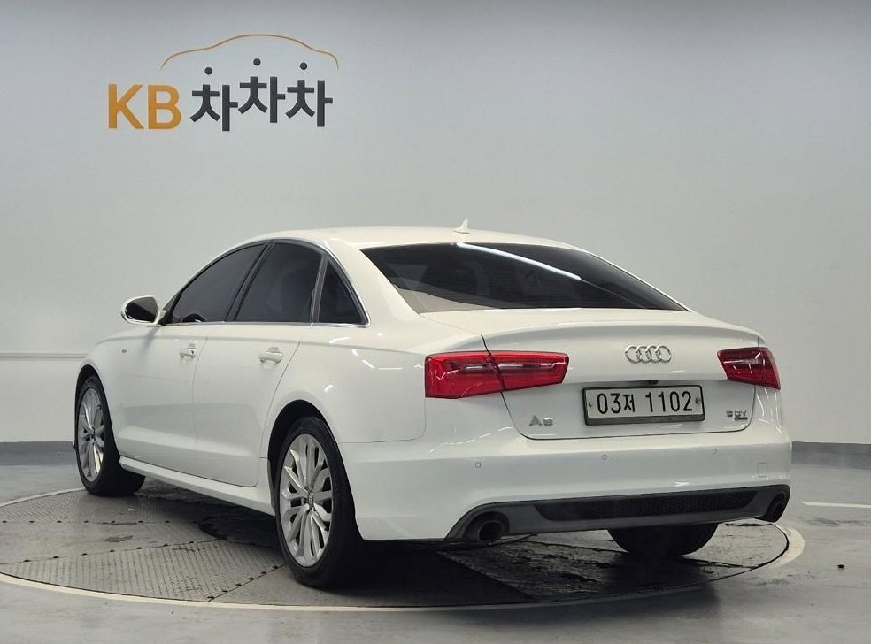 아우디 A6 3.0 TFSI 콰트로 사진 2