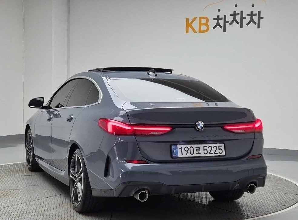 BMW 2시리즈 218d M 스포츠 사진 2