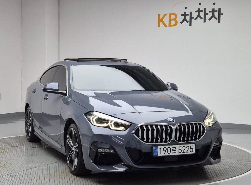 BMW 2시리즈 218d M 스포츠 사진 4