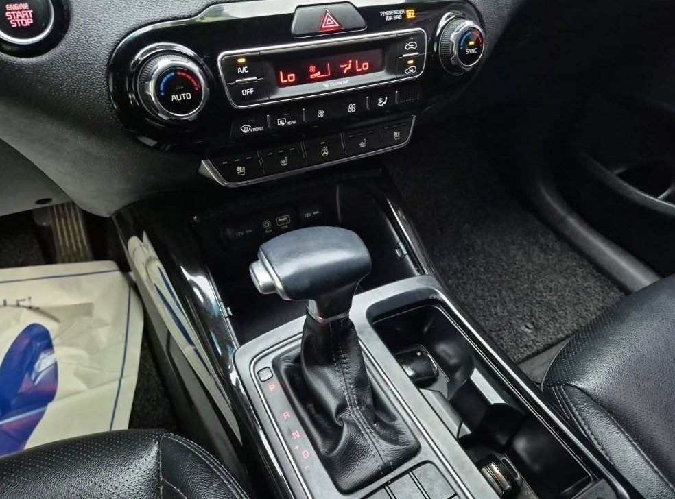 기아 쏘렌토 디젤 2.2 2WD 사진 8
