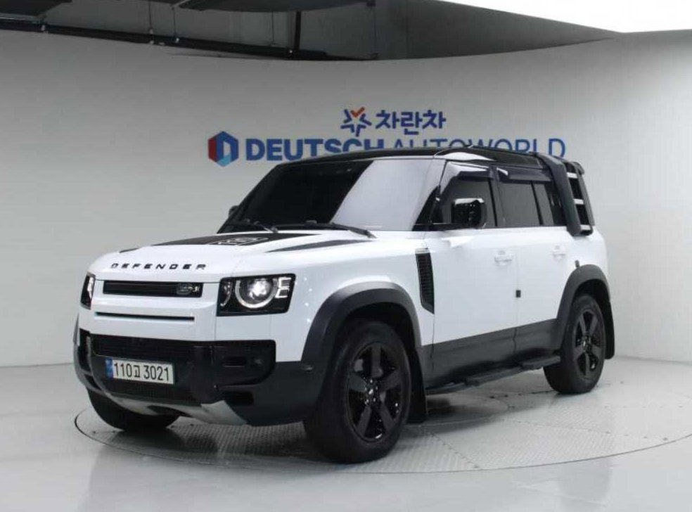 랜드로버 디펜더 110 D300 HSE